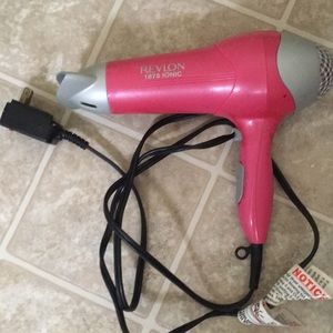 Hair Dryer - Revlon 1875